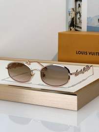 Picture of Louis Vuitton Sunglasses _SKUfw79279989fw